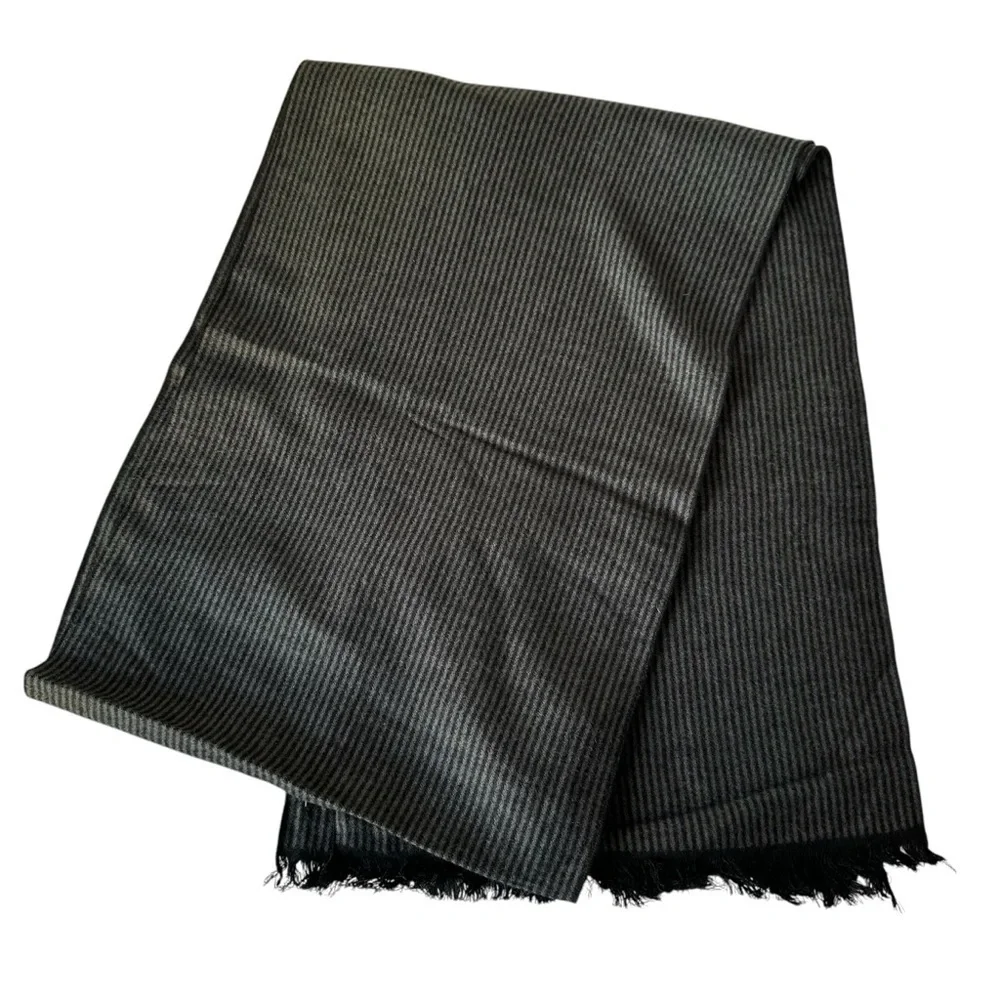 Van Heusen Men's Gray Black 100% Viscose Lightweight Scarf